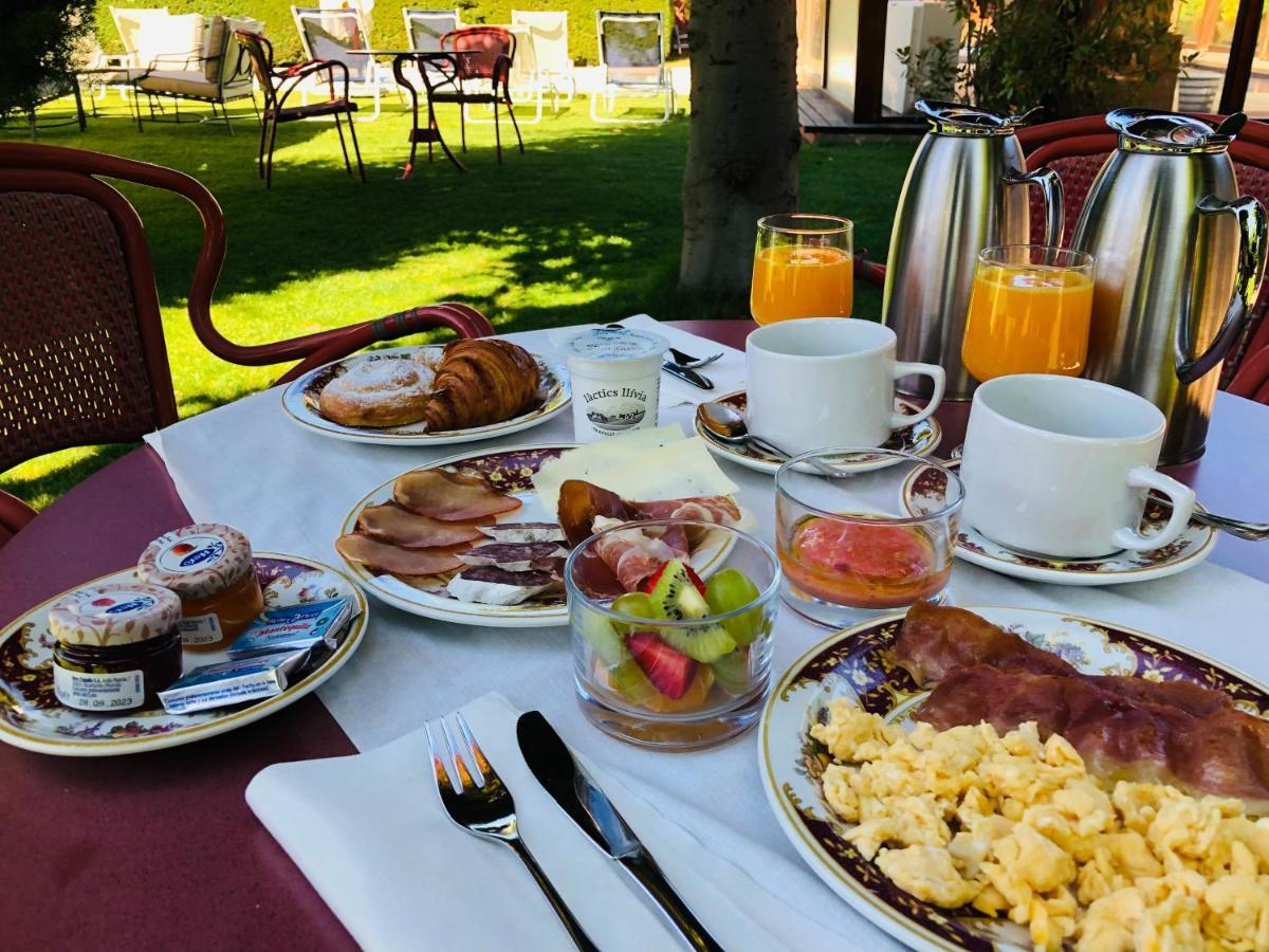 Hotel Del Lago Puigcerdà Dış mekan fotoğraf